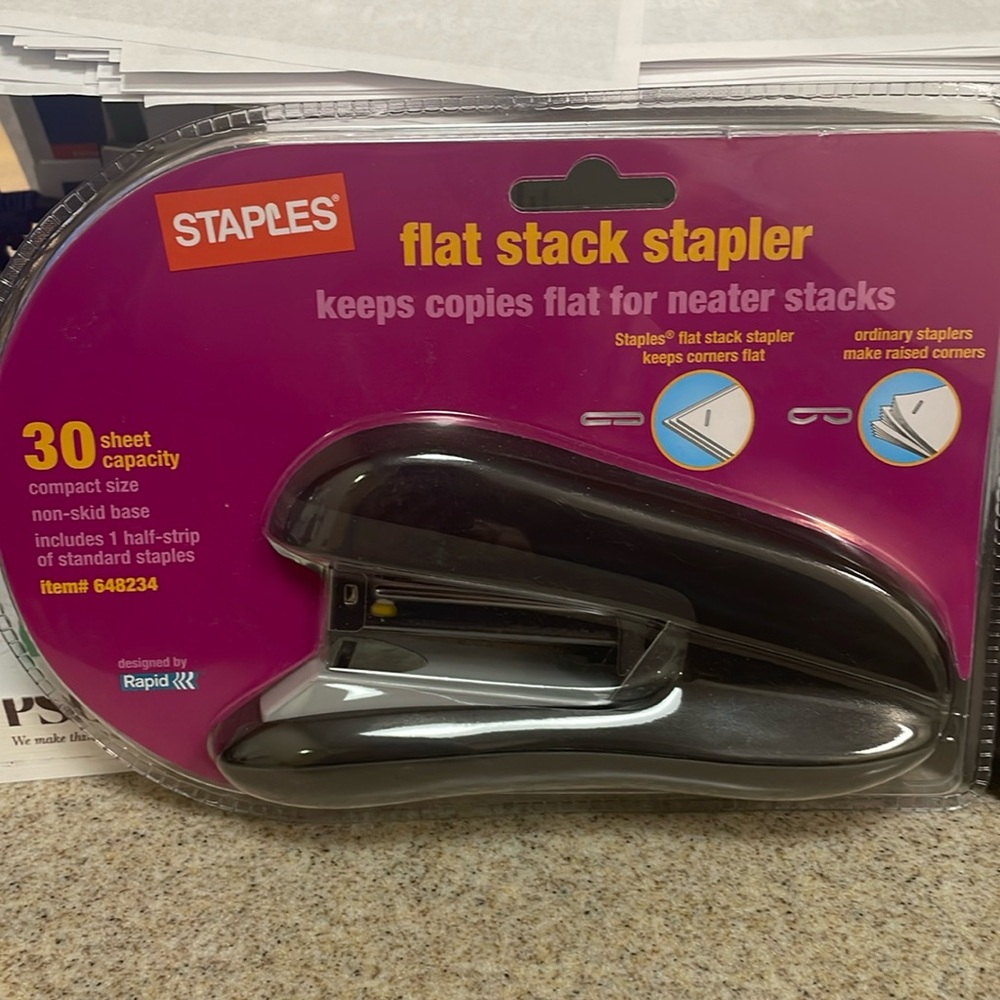 Staples Flat Stack Stapler